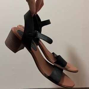 ZIGI Girl Black and Brown Heeled Sandals